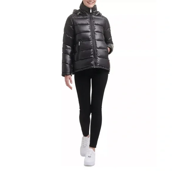 Guess Women's High-Shine Hooded Puffer Coat. - Picture 4 of 5